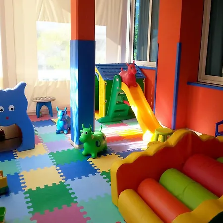 فندق Amburgo بيبيوني