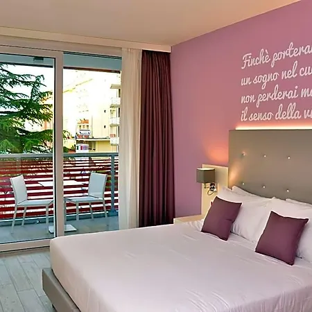 Hotel Amburgo 3*