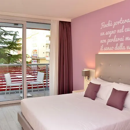 호텔 Amburgo 3*